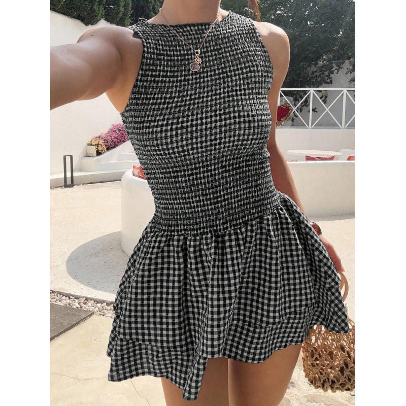 💃 5折(50% de réduction)– Robe mini sans manches à carreaux vichy et smocks | Extensible et confortable, parfaite pour les vacances 🌞