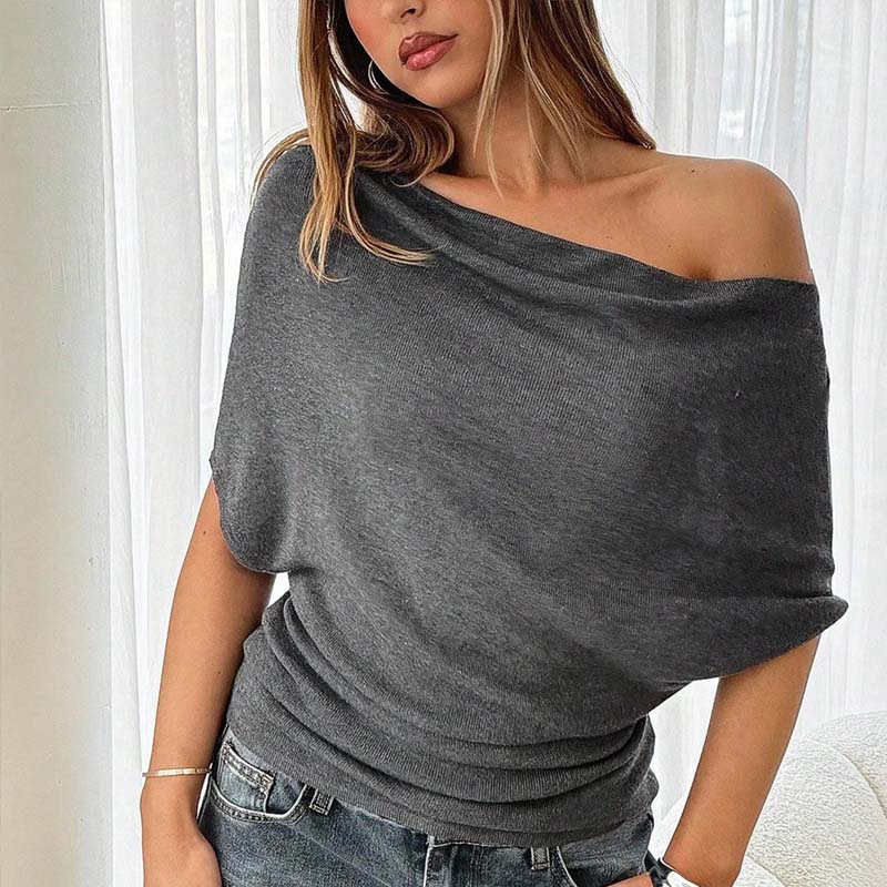 Haut asymétrique à épaules dénudées et manches chauve-souris pour femme