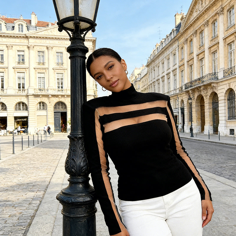 Haut sexy à col montant et empiècement en résille transparente