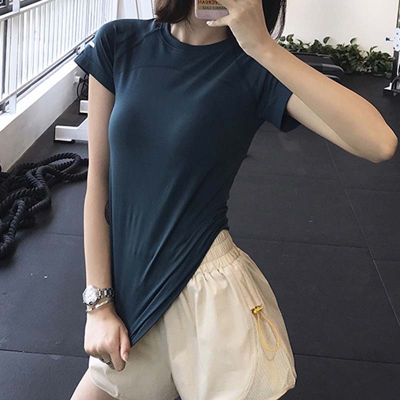 T-shirt femme coupe ajustée à séchage rapide