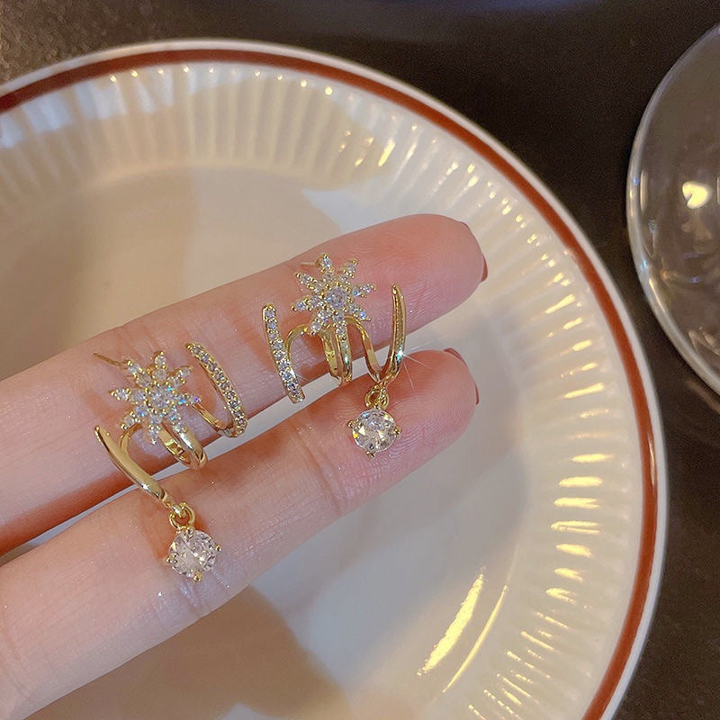 📢🔥 Offre promotionnelle : 50 % de réduction pour une durée limitée⏰⏰ Boucles d'oreilles griffes scintillantes pour femme