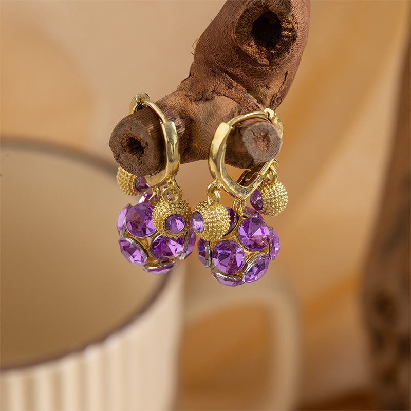 💎👂Boucles d'Oreilles Vintage Dorées – Boule de Cristal Violette, Placage Or & Pendentif Sculpté (Créoles à Clip)